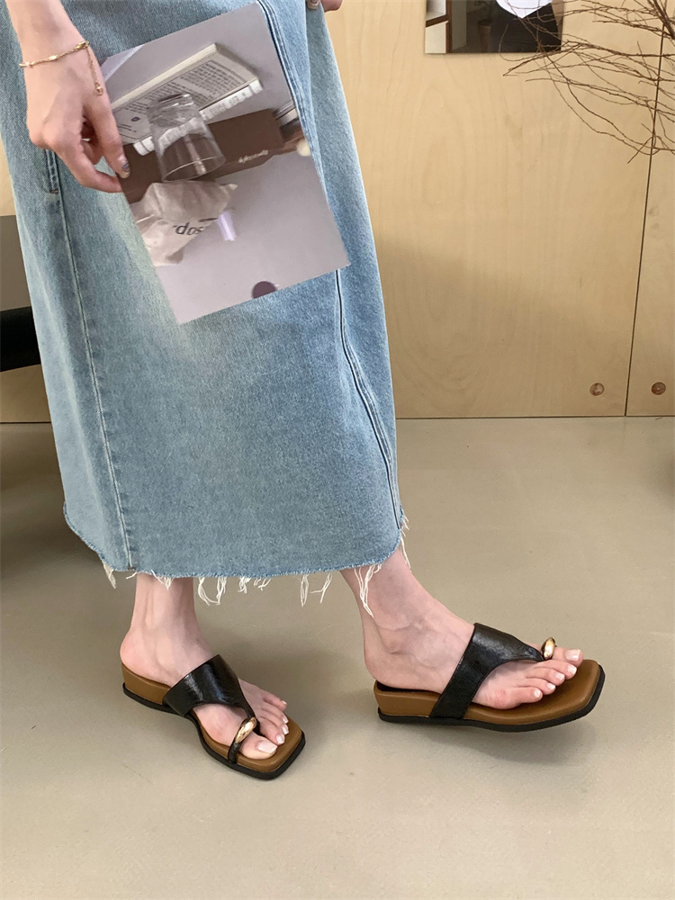Women's Summer Toe Separator Slippers Wedge Heel Thick Sole Beach Sandals - Image 4